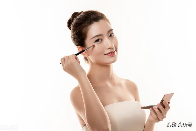 当网络名人模特苏宁官方宣布结婚时，你想到了什么？你要说什么？
(图50)
