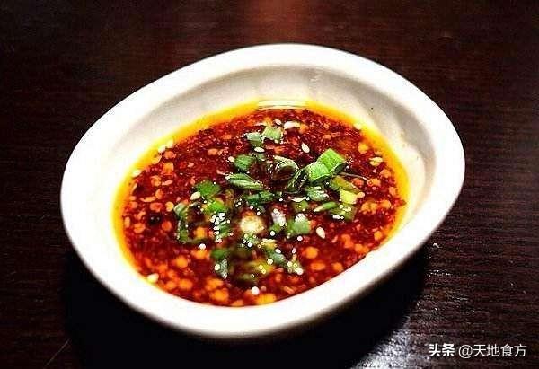 (猪皮冻最正宗的做法怎么做)如何做出最好吃的猪皮冻,Q弹劲道?