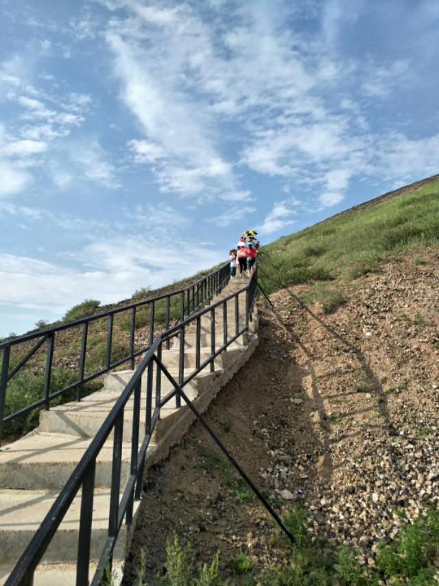 怎么让hdmi线穿过比它小的管子？插图