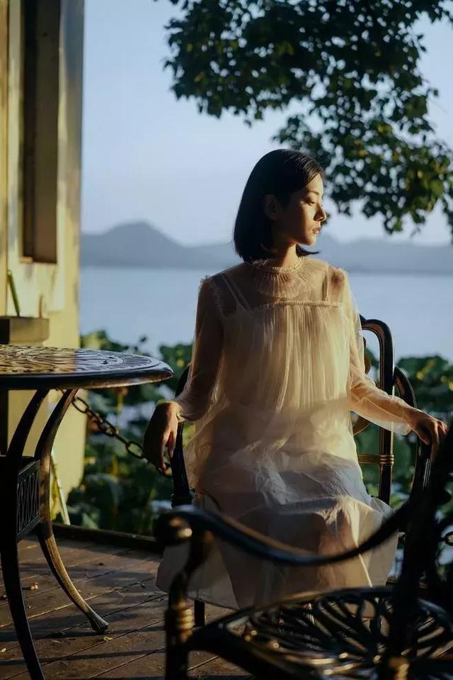 晚安好句子181031：你若好到毫无保留，对方就敢坏到肆无忌惮