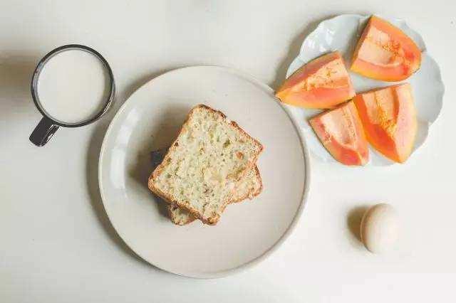 年少白发(治疗少年白发最好的方法)