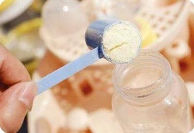 冲婴儿奶粉的最佳水温,如何正确地给宝宝冲奶粉？