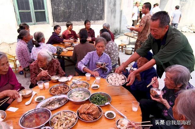 八十年代嫁恶霸:在农村吃酒席，最怕遇到什么样的人？