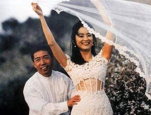 林青霞老公:林青霞失散36年的姐姐，曾经讨过饭，如今怎样了