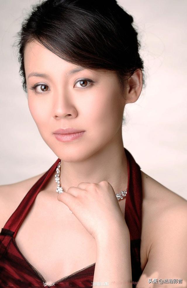 严良演员:内地男星娶港台过气女明星的有哪几位？