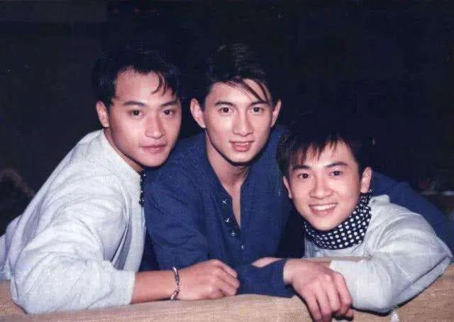 佟丽娅旧照曝光:娱乐圈里面有哪些长相非常相似的明星和演员们？你知道的有多少？