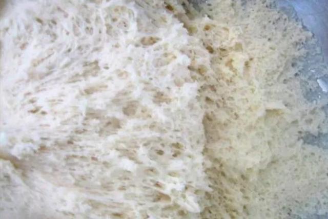 酵母粉的发酵原理是什么，以前发面都用老面肥来发，现在发面都用酵母粉来发，你喜欢吗