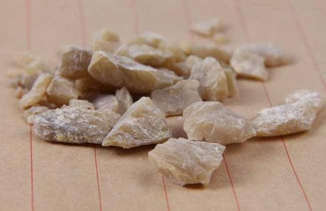 枫香树叶提取物:农村常见的香椿树皮有什么用途？