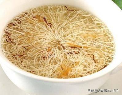 龙须凤爪:有哪些菜，明明非常便宜，但是做好之后，看着有种非常贵的感觉