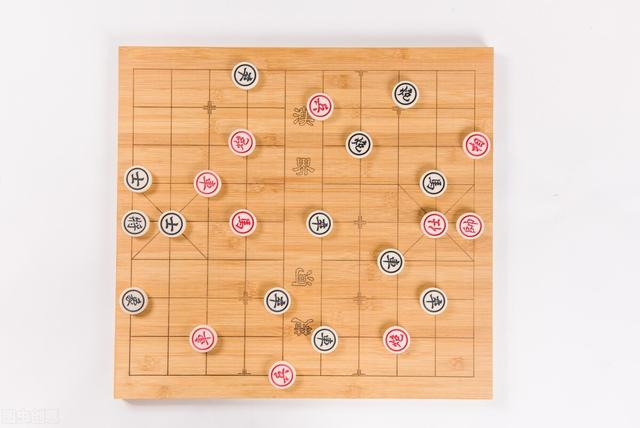 天天象棋一万盘在业七左右,被公园老头虐了多次,怎样突破瓶颈？