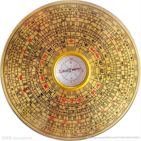 自己房子高于两边邻居,农村盖房子，为什么总想着房子要高过邻居？