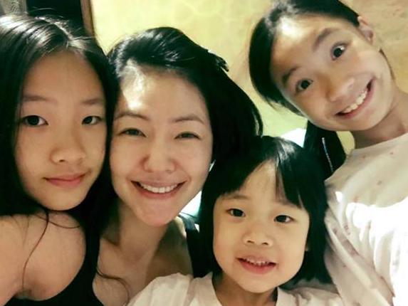 小s婚礼:小S给林志玲说演艺圈不重要，你怎么看