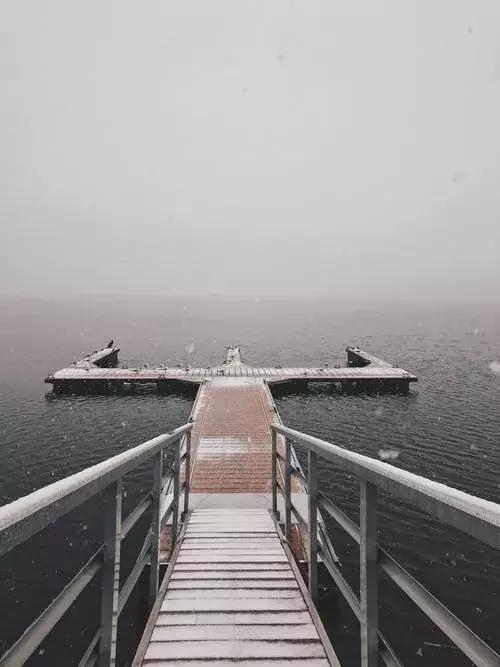 晚安说说文字190222：相遇是一种美丽，相识是一种欢心