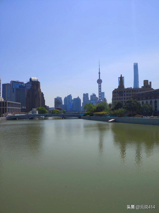 在当下为什么多次出现读书无用论？为什么要读书,要怎么读？