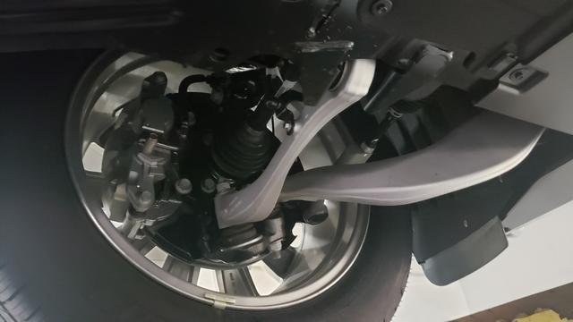 金字塔探险者:福特探险者和普拉多怎么选
