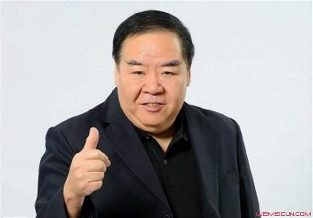 谭江柏:能分享下你最喜欢的摇滚乐队或歌手吗？