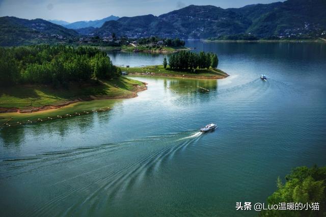 丹凤传统葡萄酒，陕西除了西安还有什么适合自驾一周左右的旅游线路？