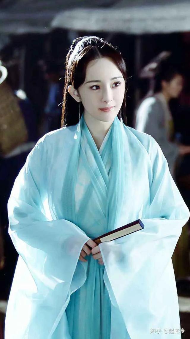 杨幂被强干全图:金星问杨幂被潜过没，答：装傻，就过去了。是神马意思？