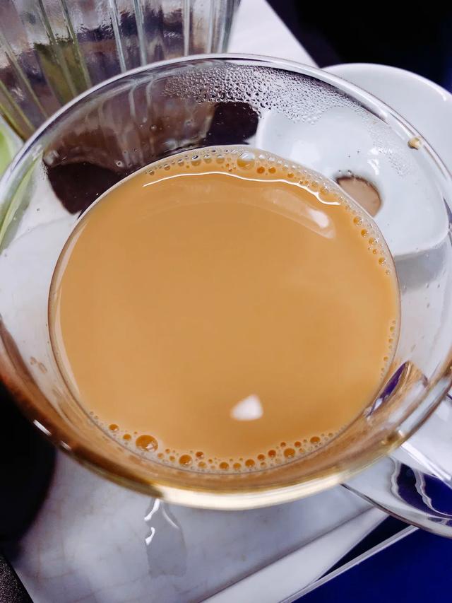 咖啡好还是奶茶好？