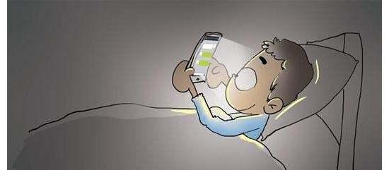 晚上睡觉，手机放多远没有辐射是安全距离？