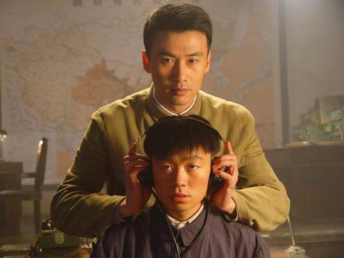 利箭行动剧情介绍:作为谍战片演员的于震和柳云龙谁是“谍战之王”？