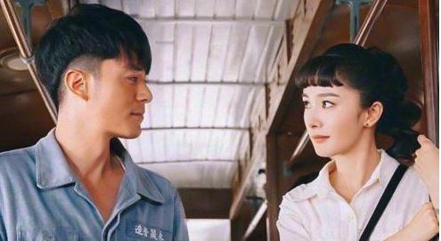 杨幂的前老公是谁:哪些曾经签约杨幂公司的艺人都离开了？