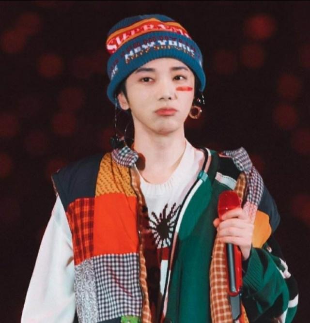 华晨宇的女朋友胡蕾:女朋友喜欢华晨宇，我该怎么办？