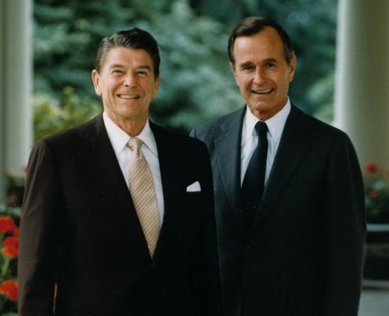 头条问答 - 老布什和小布什都当过美国总统,他们父子谁的能力更胜一筹