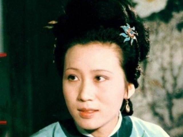 凤姐结婚了老公是谁:贾宝玉和薛宝钗结婚，到底是谁决定的