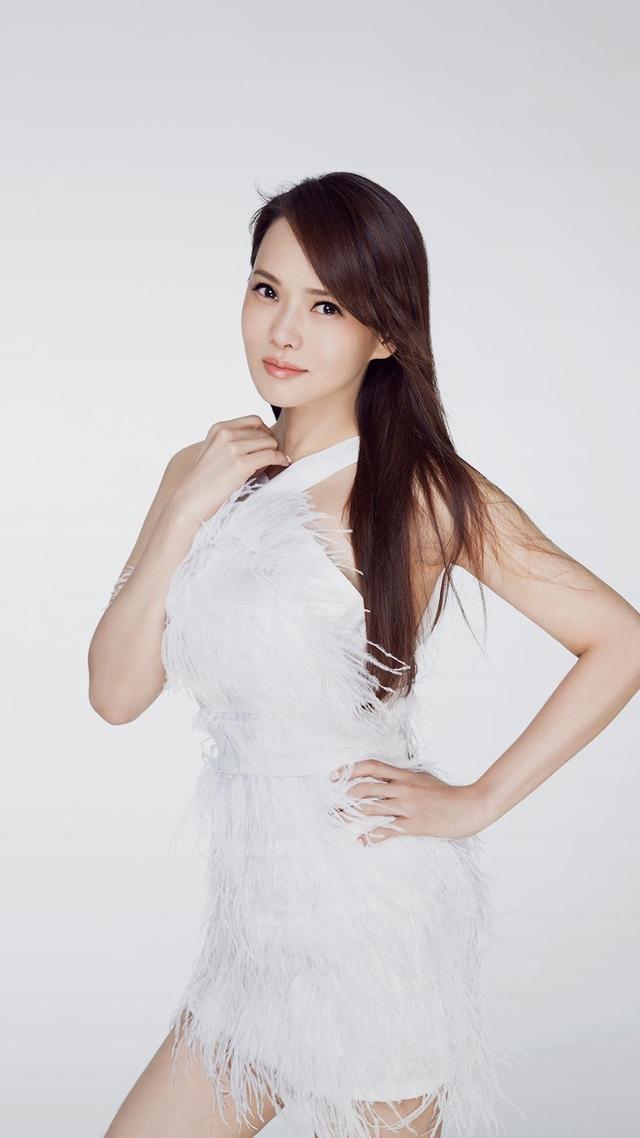 水月婚礼:杨丽萍女徒弟和同性爱人结婚，这是怎么回事