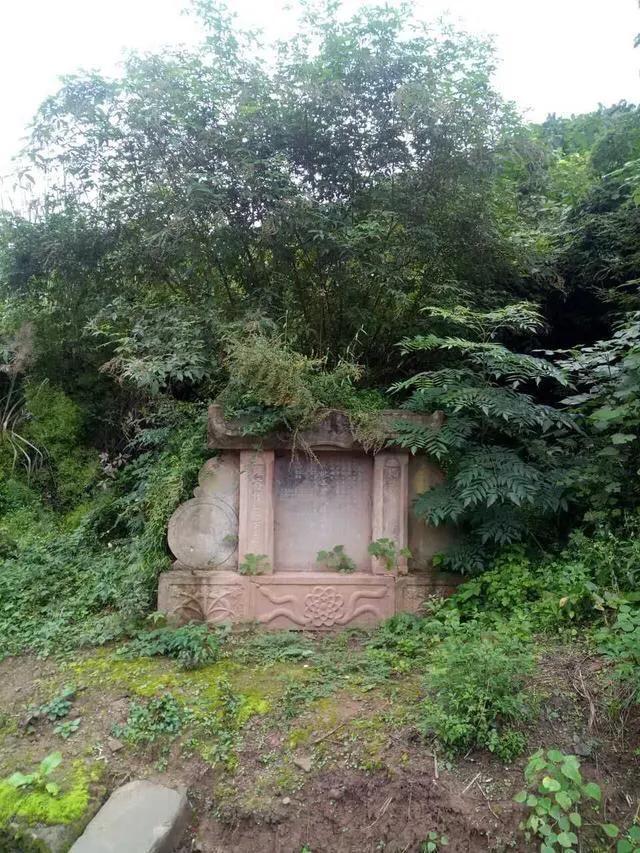 旺女儿女婿的墓地风水,女婿莫上坟，上坟惹先人是嘛意思？