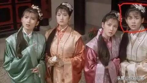 黄一山老婆:《唐伯虎点秋香》中，竟然隐藏着4位巨星，当年你看出来了么？
