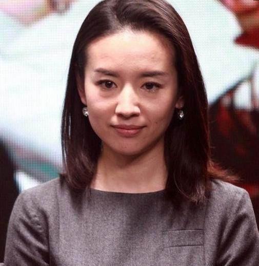 陈坤春晚:歌词有朋友啊朋友,你抬头看一看是什么歌？