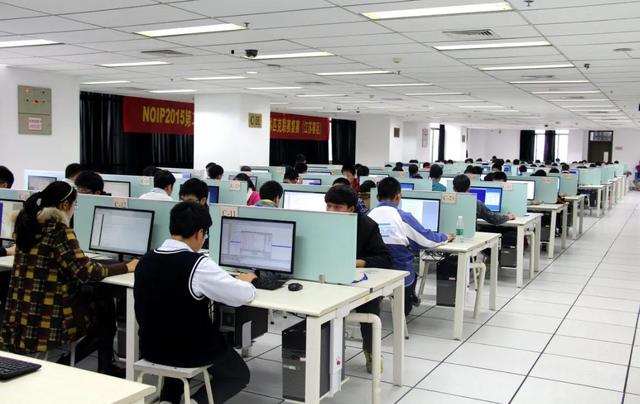 科学技术工程:软件工程和计算机科学与技术的区别在哪