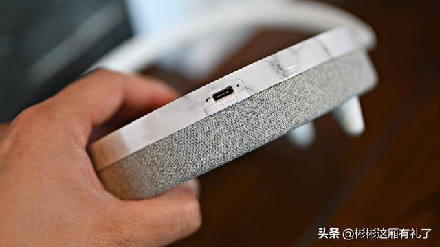 小彬彬前妻:家居展会上看到【EZVALO几光】，求问是个什么牌子？