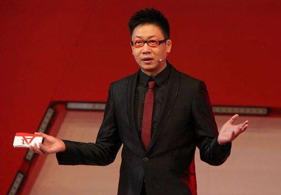 陈宝国主演电视剧:为什么说东方卫视一哥曹可凡客串陈宝国主演电视剧上瘾？