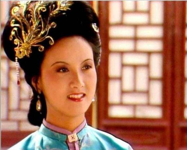 锦心似玉琥珀的姐姐是谁:《锦心似玉》十一娘两个丫鬟，为什么观众更喜欢琥珀？