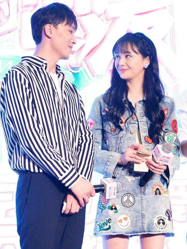 郑爽十周年出道生日会你怎么看