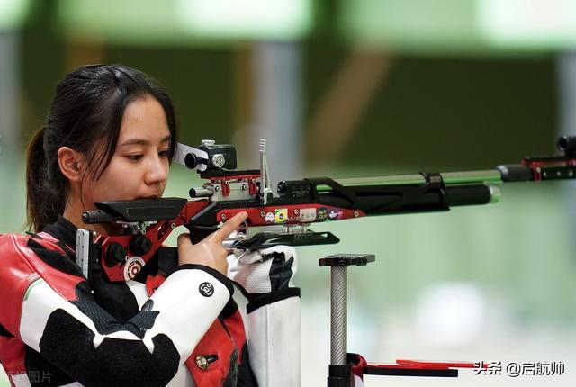 王璐瑶胸:像杨倩这些射击冠军，和军队狙击手相比，谁更厉害？