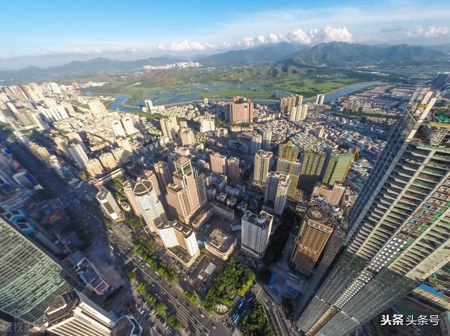 台风灿都送来惊喜，台风“康森”、“灿都”朝向广东，深圳要入秋了吗