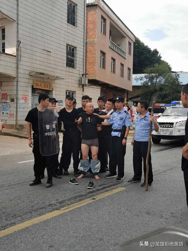 28小时后警方将凶手谢某抓获，江西逃犯再犯命案，落网了会判什么刑