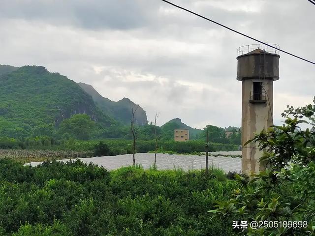 老师们帮忙如何为界首宝峰坪村风光写一首诗？