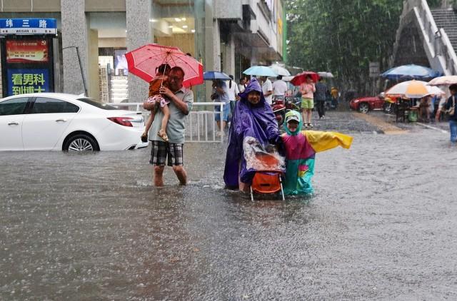 河南郑州暴雨人们，河南郑州暴雨人们救援用什么音乐