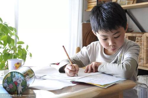 中班幼儿脾气暴躁的原因:女人为什么在有了孩子后脾气变得那么暴躁？