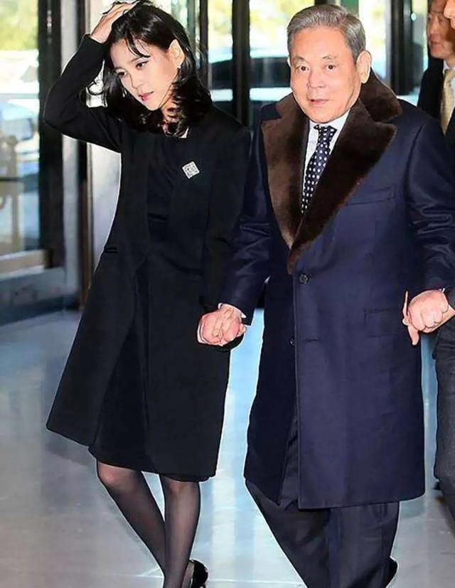 李富真:三星李富真嫁给保安有什么幕后故事吗？