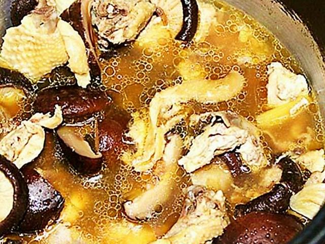 怎么炖鸡汤好喝(怎么炖鸡汤好喝又营养)