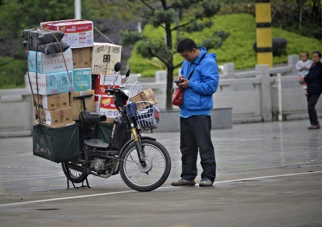 为什么要把我的快递放驿站,难道买的东西没有送货上门的服务吗？