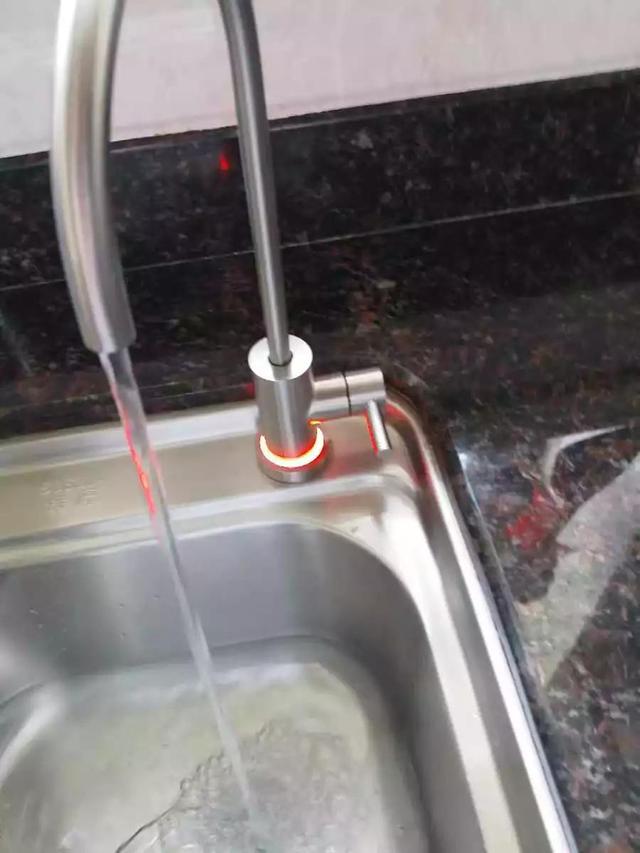 净水机净化过的水冷热兑着喝可以吗