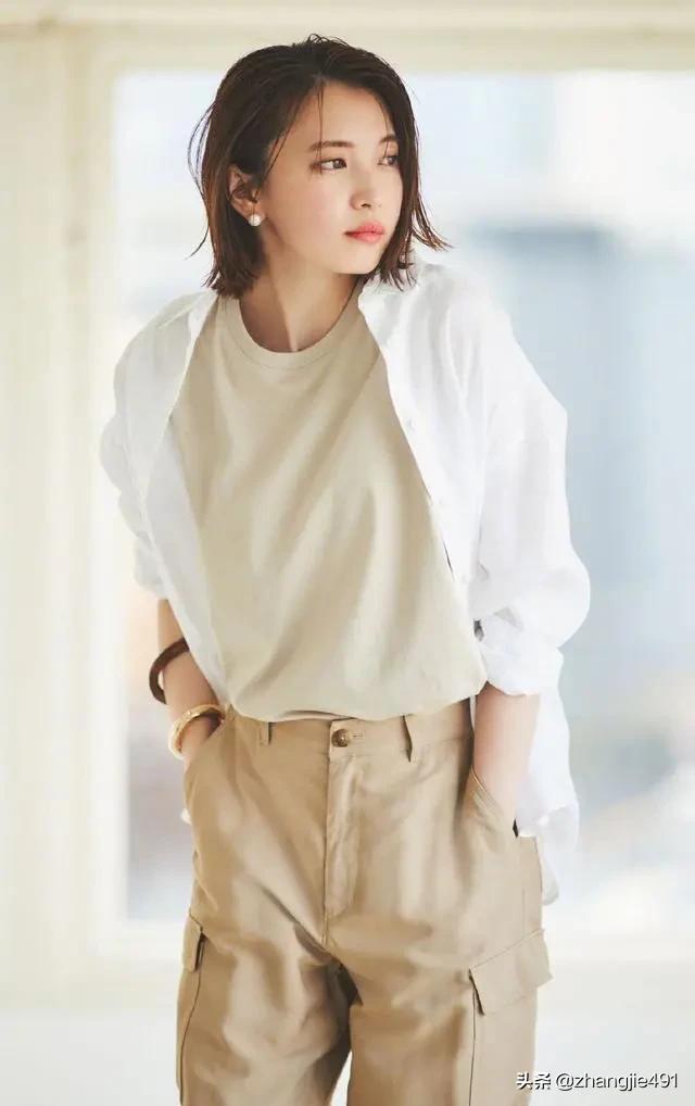 头条问答 - 女士米色裤子搭咖啡色t恤可以吗?(10个回答)