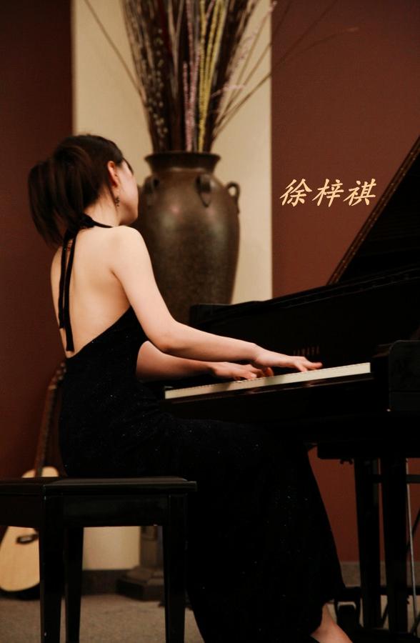 两只猫的二重奏钢琴曲:大家有没有什么好听的轻音乐推荐？ 两只猫的二重奏